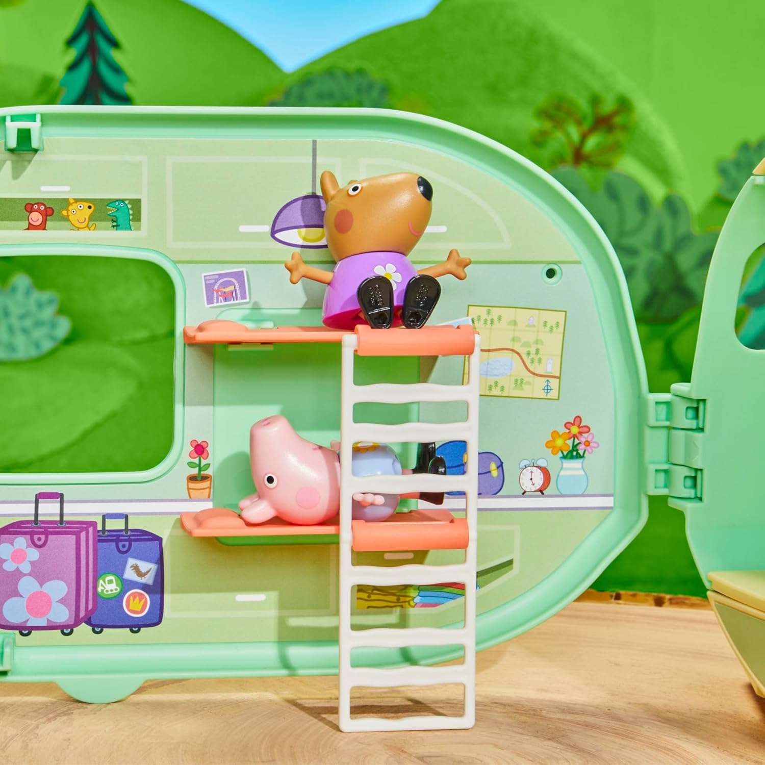 Peppa Pig Caravan Playset with 3 Figures and 6 Accessories, Preschool Toys for 3 Year Old Girls and Boys and Up - 8
