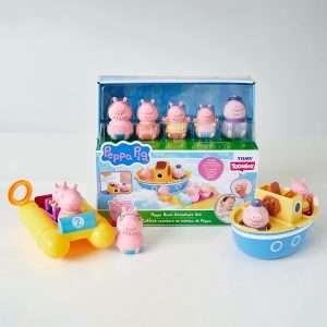 Toomies Peppa Pig Bath Toys - Peppa’s Boat Adventure Bath Toy Set - Includes 2 Boat Toys and 5 Peppa Pig Figures - Peppa Pig Toy Boats - Toddler Bath Toys for 18 Months and Up - 7
