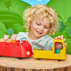 Peppa Pig Granddad Dog's Tow Truck Construction Vehicle and Figure Set, Preschool Toys for Boys and Girls 3 Years and Up - 11