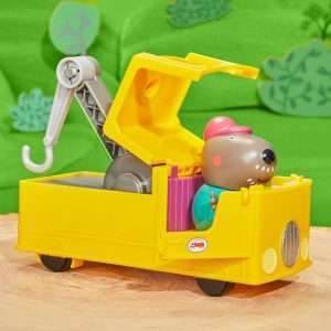 Peppa Pig Granddad Dog's Tow Truck Construction Vehicle and Figure Set, Preschool Toys for Boys and Girls 3 Years and Up - 7