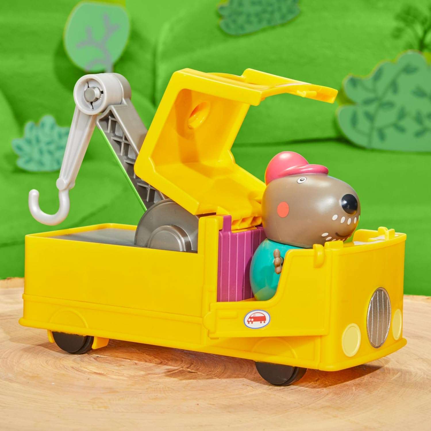 Peppa Pig Granddad Dog's Tow Truck Construction Vehicle and Figure Set, Preschool Toys for Boys and Girls 3 Years and Up - 7